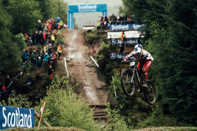 FORT WILLIAM WORLD CUP DH & 4-CROSS ZWEI